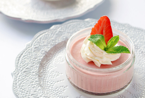 Erdbeer-Mousse. Ein Produkt der Agrano AG